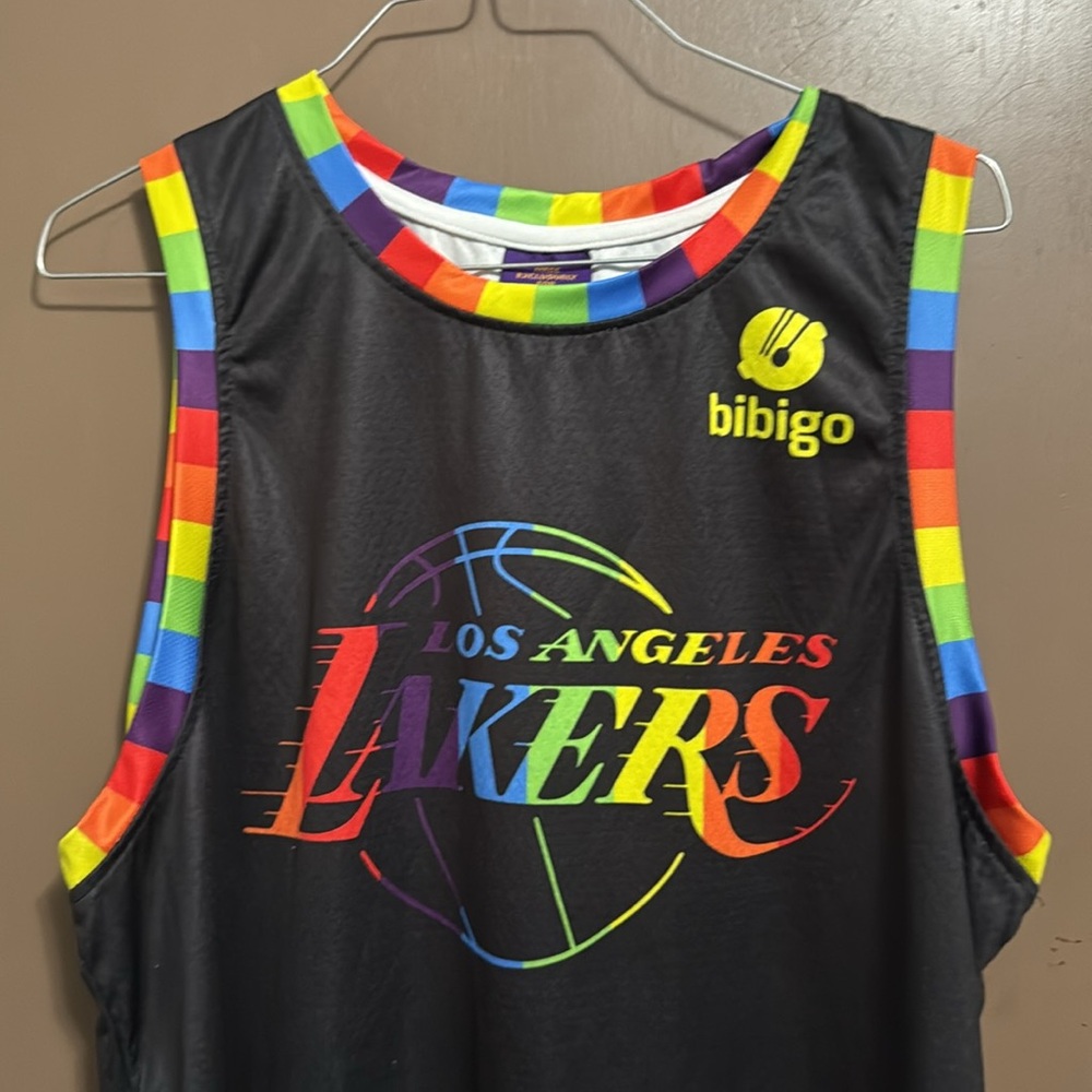 Unisex Los Angeles Lakers Pride Basetball Jersey Size XL - Picture 2 of 6
